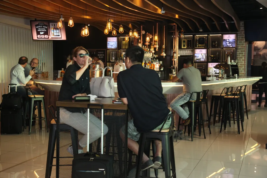 BACARDI INTRODUCES NEW DEWAR'S® BAR CONCEPT AT KUALA LUMPUR INTERNATIONAL AIRPORT
